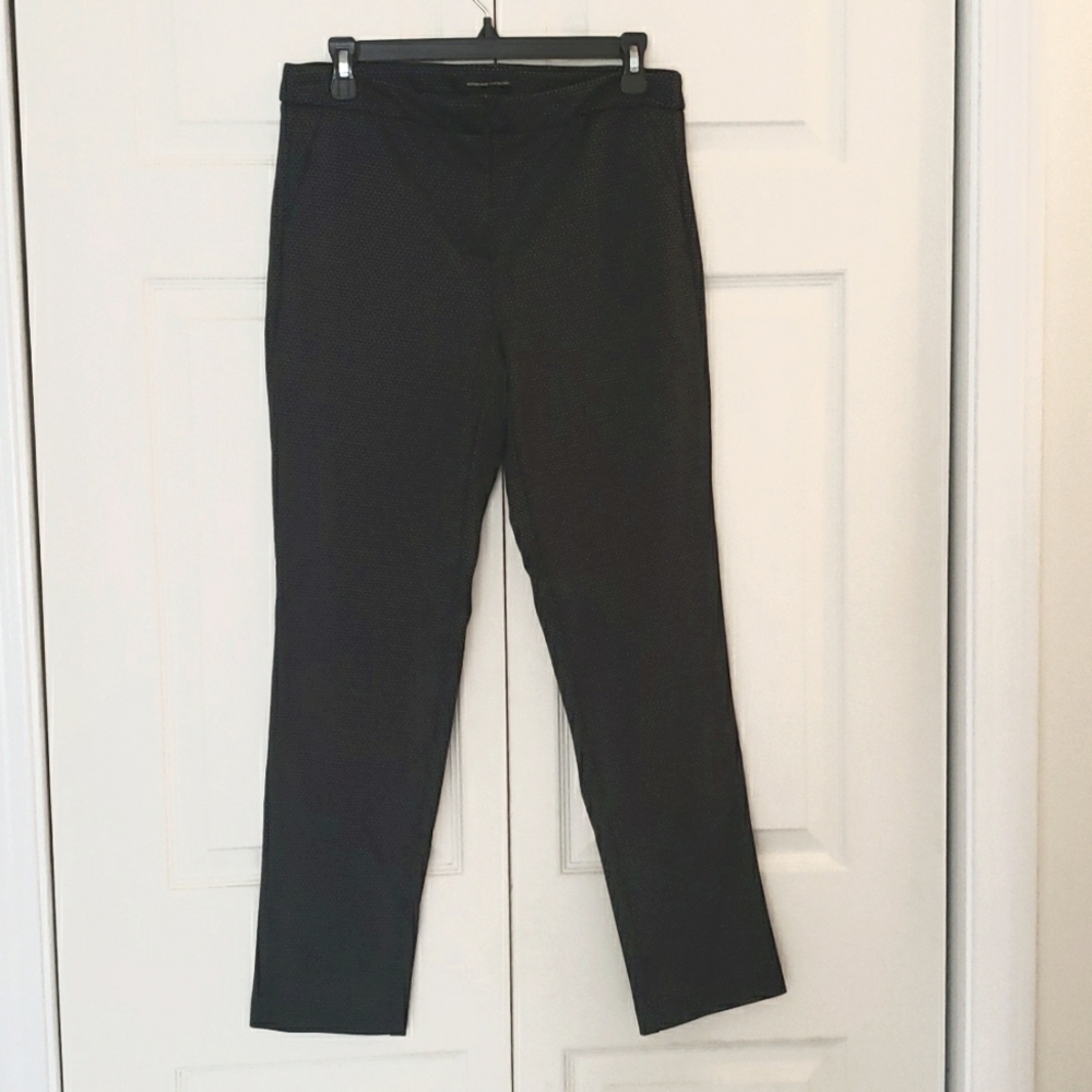 Dark blue Quarter length pants, size 8, brand Adrienne Vittadini